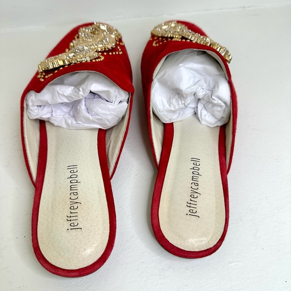 Stunning red suede slides with gold dragon detail - Picture 5 of 8